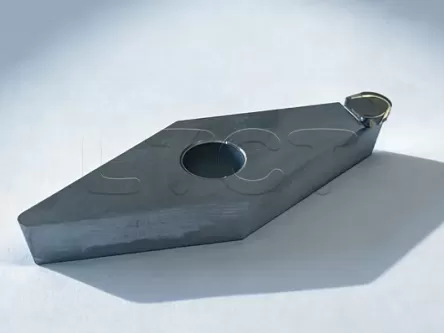 What Affects the Surface Finish in Diamond Turning?